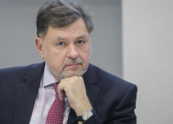 Ministrul Sănătății, Alexandru Rafila: „Bacteriile nu intră în pereţi. Dacă faci o reabilitare corectă nu contează că e clădire veche”