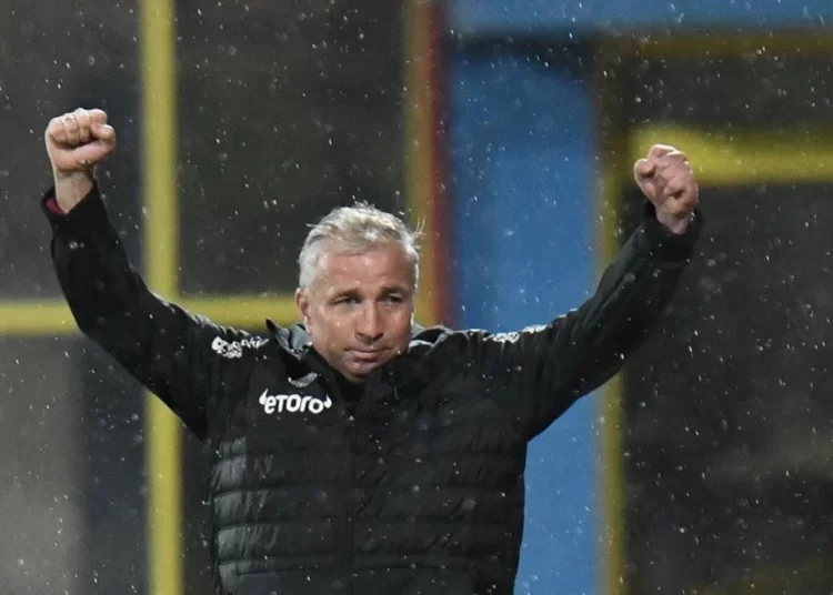 Dan Petrescu, după victoria echipei CFR Cluj în fața celor de la Slavia Praga: „Dacă îmi spunea cineva înainte de dubla cu Slavia că noi vom lua şase puncte, spuneam că visează sau aiurează”