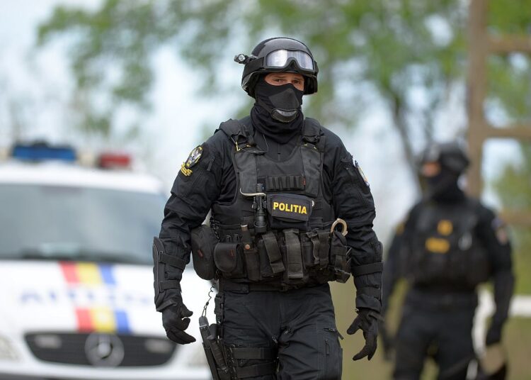 26 de percheziții pe raza Bucureștiului și a județelor Ilfov, Argeș și Mehedinți, într-un dosar de delapidare și spălare de bani