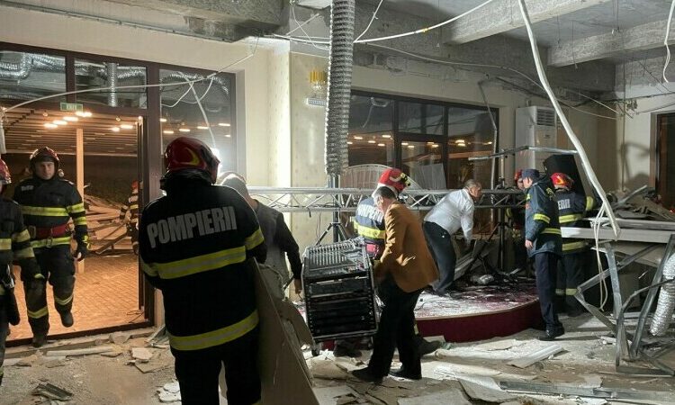 Tavanul unui restaurant din Brăila s-a prăbușit în timpul unei petreceri private la care participau 60 de persoane. ISU a activat planul roșu de intervenție