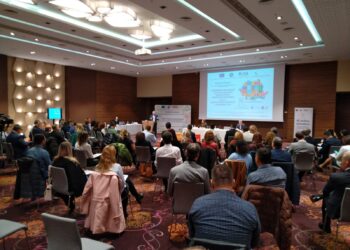 Dezbatere regională privind implementarea Strategiei naționale și planului de acțiune pentru dezvoltare durabilă, organizată la Craiova