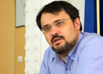 USR acuză Guvernul PSD-PNL că ar fi emis o ordonanță de urgență pentru ”taxa pe soare”