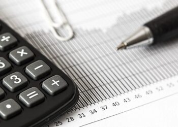 Guvernul a adoptat legea de modificare a cadrului legal privind pensiile de serviciu