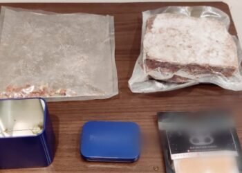 Un bărbat a fost reținut, după ce ar fi oferit la o petrecere privată o prăjitură la prepararea căreia ar fi folosit circa 15 grame de cannabis. 15 invitați au ajuns la spital