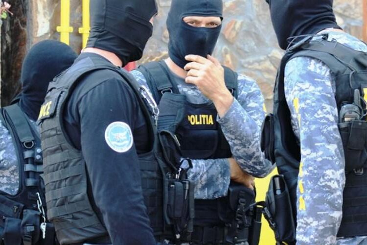 Procurorii DNA au descins la Poliția Locală și Poliția Capitalei