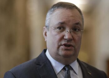 Guvernul pune cașcavalul la bătaie! „Venit net de 4.000 de lei, în două tranșe pentru profesori și 1.500 lei pentru personalului nedidactic!”