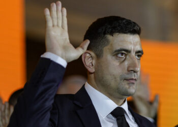 George Simion susține reducerea numărului de parlamentari la 300!