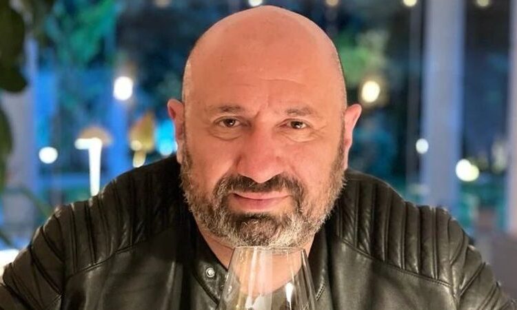 La mulți ani, Cătălin Scărlătescu! Îndrăgitul bucătar împlinește 51 de ani!