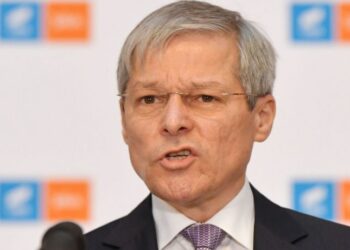 Dacian Cioloș: „Domnule Ciolacu, dacă ministrul Muncii mai rămâne în funcție vă veți face direct responsabil de ororile petrecute la Voluntari!”
