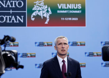 Jens Stoltenberg, secretarul general al NATO: „Ucraina trebuie să fie adusă cât mai aproape de calitatea de membru!”