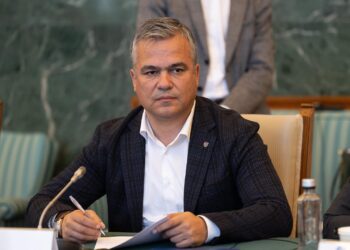 Vor să spargă România în bucăți! Adrian Veștea, mesaj sumbru pentru români!