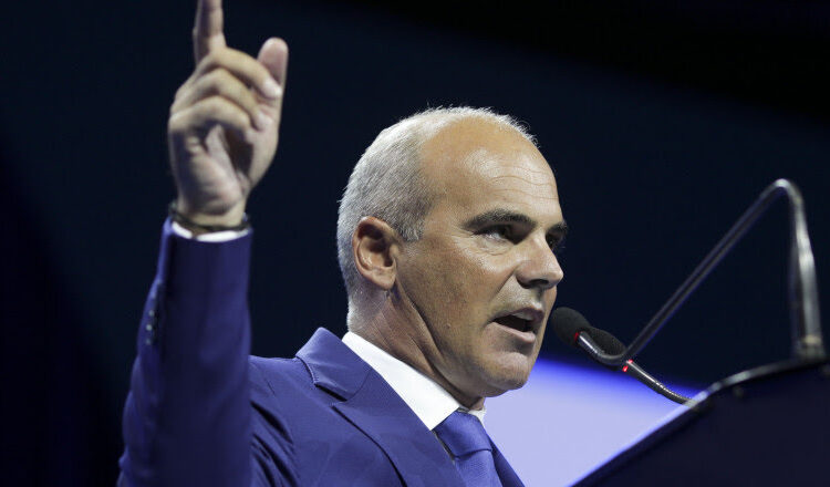 Rareș Bogdan: Ne-ați mințit! Umiliți România!
