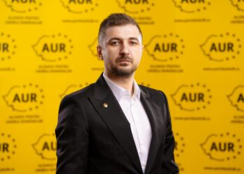 Adrian Axinia (AUR): Mii de români vor fi afectați de măsurile fiscale asumate de Guvernul Ciolacu. Se pregătește naționalizarea pilonului II de pensii?