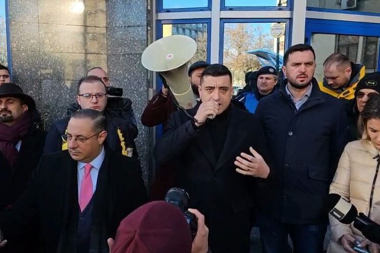 George Simion: ASF, deschideți ușile!