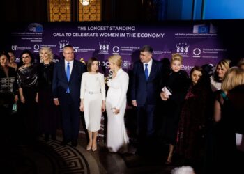 Maia Sandu, la Gala „Femei în Economie”: „Să ne strângem mâinile, doamnelor, și să ne asumăm independența!”
