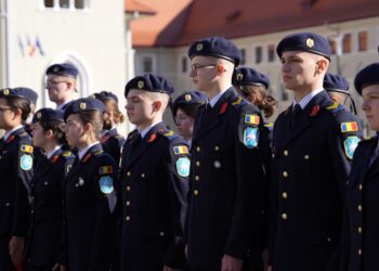 Cu cât țările sunt mai bogate, cu atât mai puțin dornici sunt tinerii să se înroleze