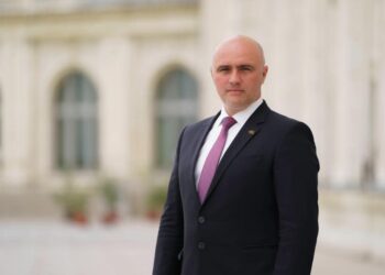 Doru Acatrinei (AUR): PSD și PNL scufundă România în datorii și sărăcie!