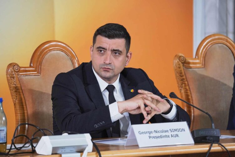 AUR: Au spus despre noi că suntem extremişti, că suntem agresivi, dar ei îşi sparg nasul prin Parlament