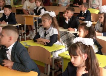 Din ce în ce mai puțini etnici români din regiunea Cernăuţi pot să-şi facă studiile în școlile cu predare în limba română