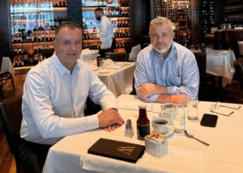 Senatorul Gheorghiță Mîndruță, alături de Consulul Onorific al României în statul Michigan, Nicolai Ianos