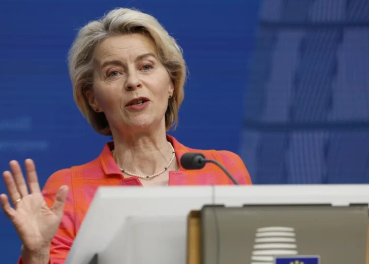 Ursula Von der Leyen a pierdut procesul privind secretizarea contractelor de achiziție a vaccinurilor Covid-19