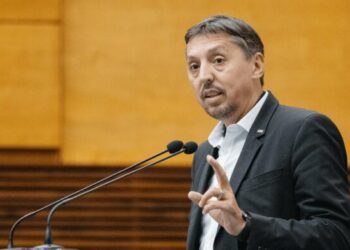 Daniel David a refuzat invitația AUR pentru o dezbatere în Parlament