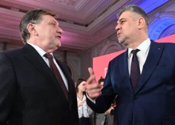 Îndemnul golănesc al premierului Ciolacu: „Hai să îi înjurăm și noi!”