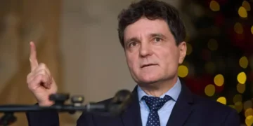 Sorin Roșca Stănescu: ”Nicușor Dan și-a turnat colegii și profesorii în urmă cu 30 de ani. A colaborat cu entuziasm cu Securitatea”