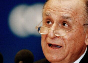 Fostul președinte Ion Iliescu îl felicită pe Nicușor Dan pentru victorie: „Este esențial ca toate forțele democratice să conlucreze”