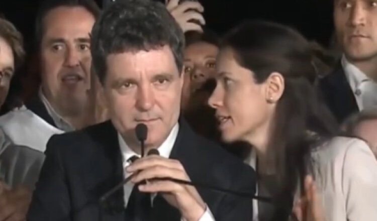 Preafrumoasa Mirabela Grădinaru anunță cum trebuie să fie prima doamnă a României: De asta Nicușor Dan duce fetița la școală