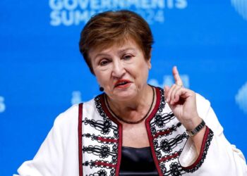 FMI își dorește creșterea impozitului pe salarii de la 10 la 25% și creșterea TVA-ului la 21%!