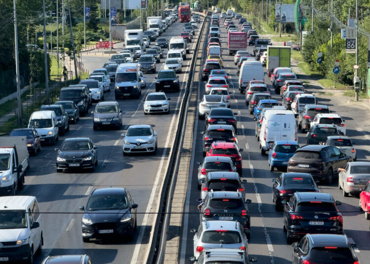 Plafonarea tarifelor RCA a expirat la 1 iulie. Șoferii vor plăti tarife mai mari și cu 50% mai mari!