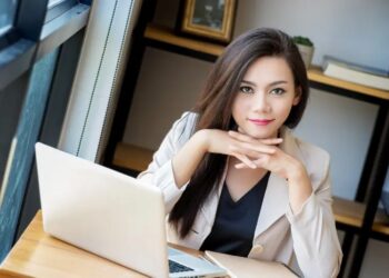 Compania de stat unde bărbații primesc ‘spor de femeie’!