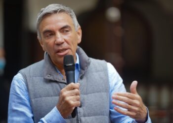 Vicepremierul Dragoș Anasasiu le cere bugetarilor să renunțe, de bună voie, la o parte din salar! „3%, unii 15%, unii 25%”